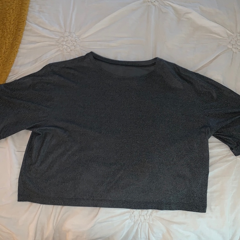 Lululemon cropped soul cycle t shirt